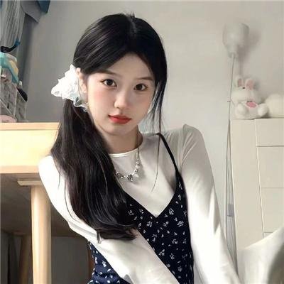 路过我年少时光的蓝色 封面